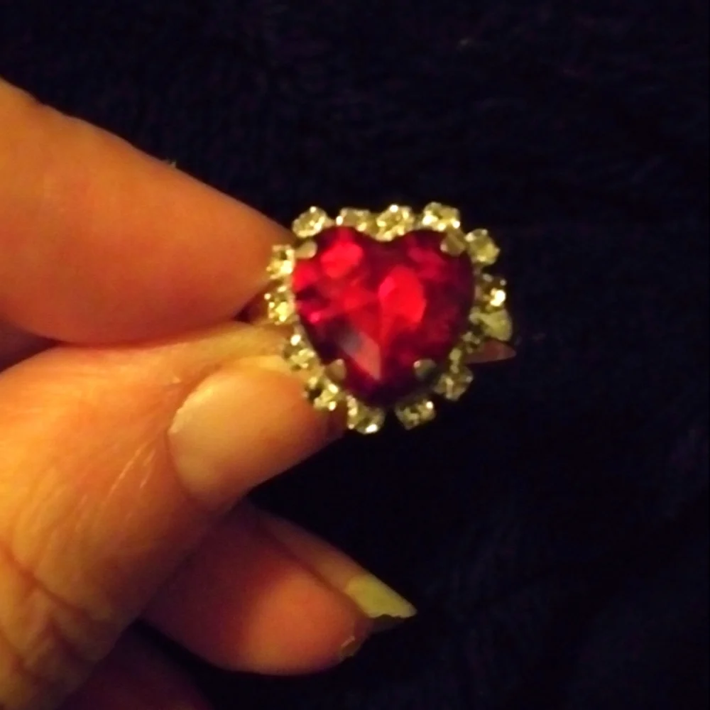 1pc New Ruby red Heart gemstone with cz accents adjustable ring New - Picture 1 of 1
